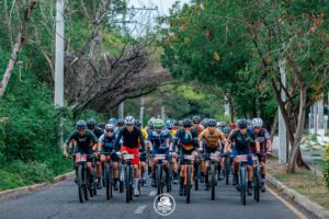 ¿Cómo prepararse para competencias de MTB en clima tropical?